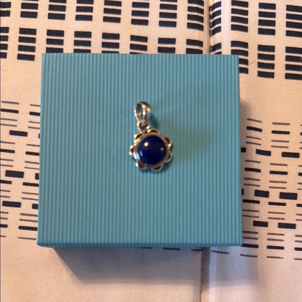 Elegant Sterling Silver .925 and Lapis Pendant NWOT
